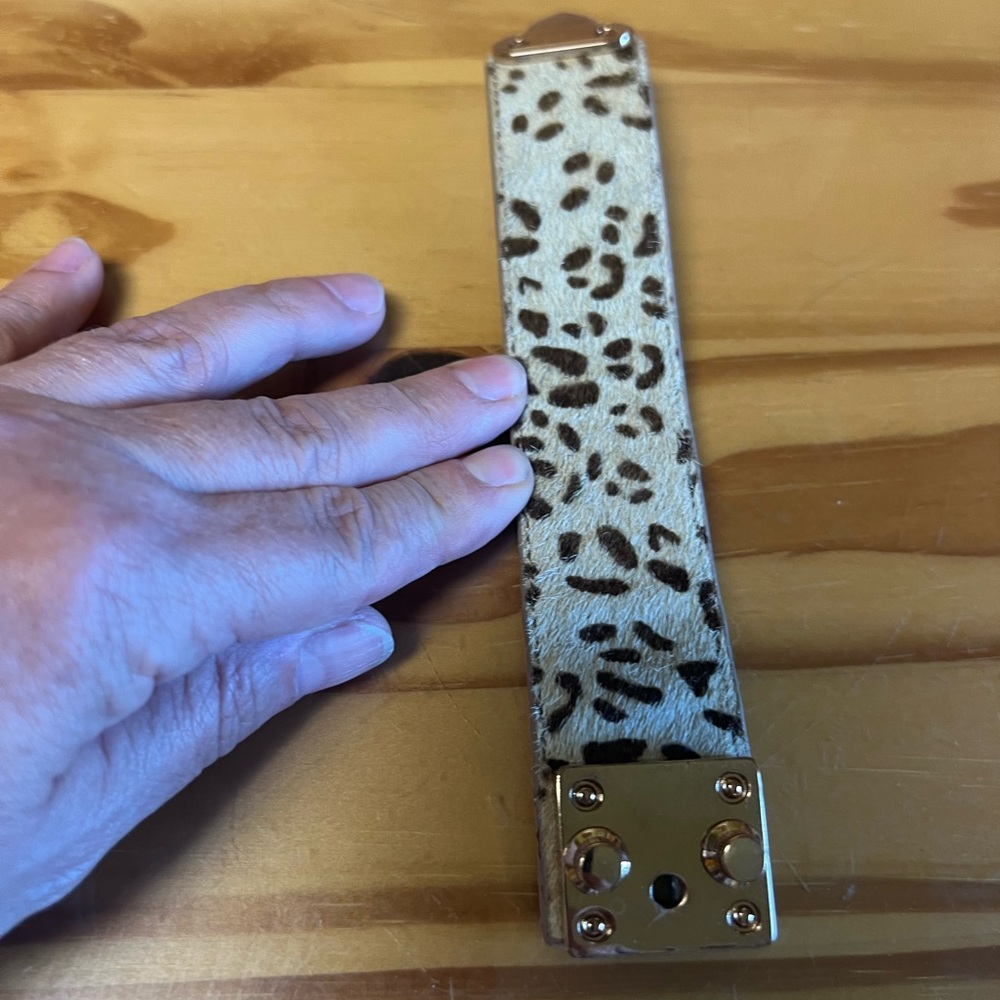 BCBG maxazria bracelet - Picture 4 of 7
